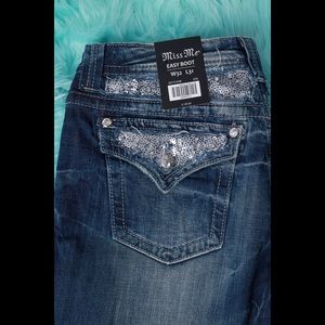 🆕 Miss Me Women’s 32” Waist 13/14 Boot Cut Jeans
